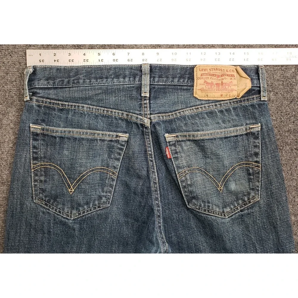Levis 501 Denim Jeans Straight Fit Mens Size 32x29 (32x32tag)